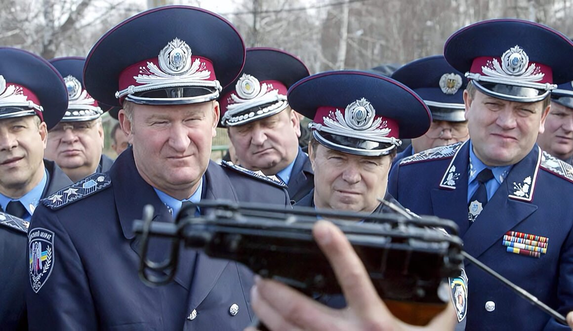 В Україні понад 145 тис. військових пенсіонерів призовного віку не проходять службу