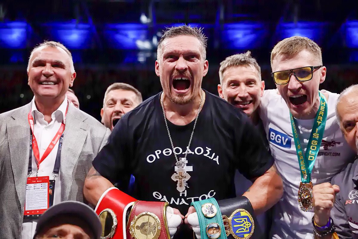 Олександр Усик увійшов в історію боксу: став першим після Мохаммеда Алі дворазовим абсолютним чемпіоном світу в хевівейті