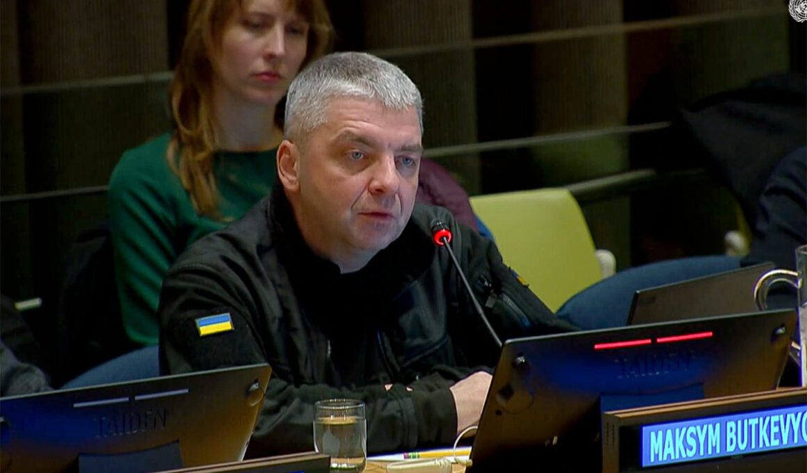 Правозахисник Максим Буткевич отримав премію імені Вацлава Гавела після повернення з полону