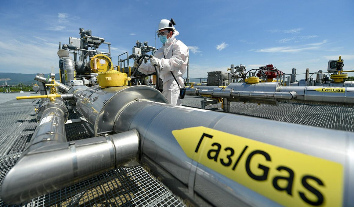 Падіння експорту та дешевша нафта: Росія втрачає мільярди через зупинку транзиту газу через Україну