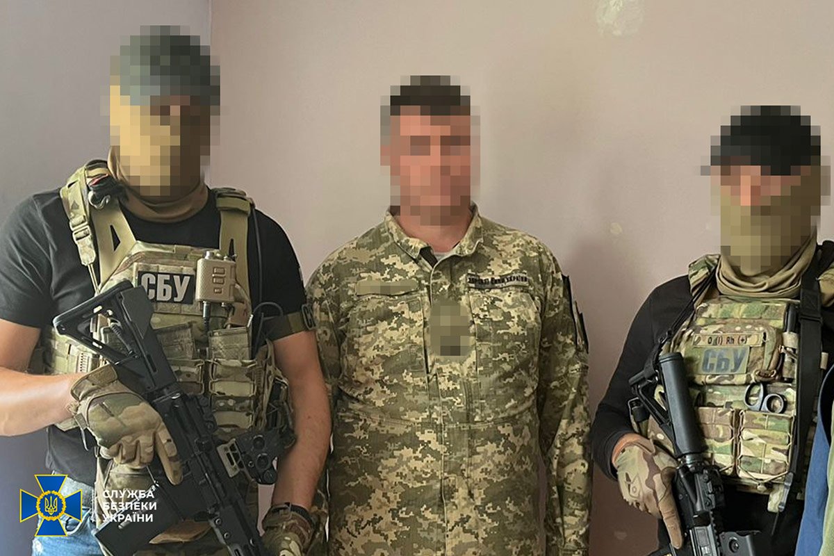 СБУ затримала агента рф у Повітряних силах України, який передавав дані про F-16 та Mirage 2000. Зраднику загрожує довічне ув’язнення за держзраду